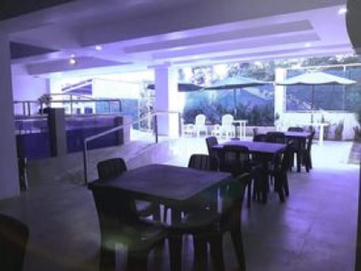 Cherry'S Courtyard Puerto Princesa Exterior foto